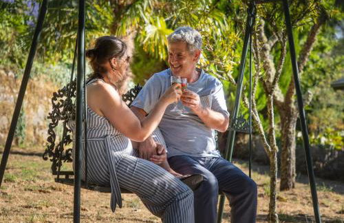 Castelo Gerês - Exquisite Eco-Cottage - jacuzzi - Foto 20