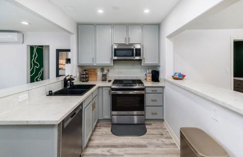 Downtown La Mesa gem - Photo 4