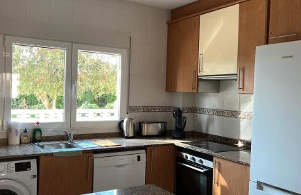 Cosy Apartment in a Secured Compound of PlayaSol with Large Pools - Foto 12