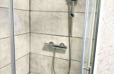 Sleeps 8 Thamefront Gem w PetsOK Free Parking - Foto 26