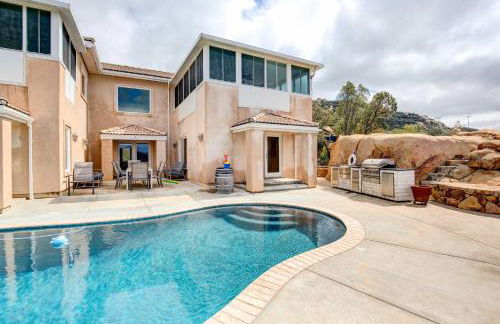 Mountaintop Ramona Home Private Pool, Near Lake! - Foto 1