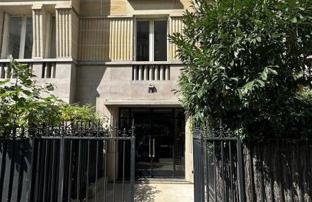 A proximité immédiate de la Tour Eiffel - Foto 3