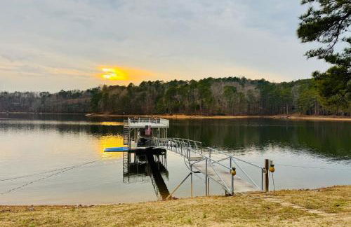 Lewis Smith Lake Retreat with Dock and Deck! - Foto 34