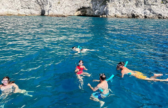 Giro in barca in Costiera Amalfitana + Snorkeling - Foto 5