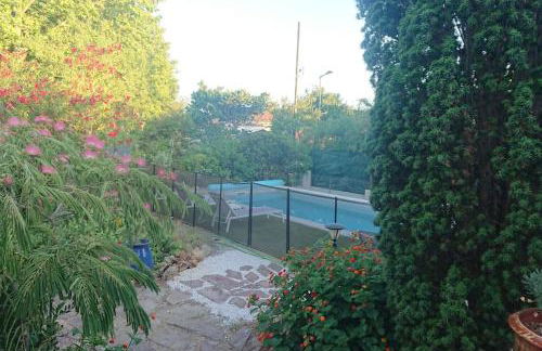 Grande villa entièrement rénovée avec piscine - Foto 27