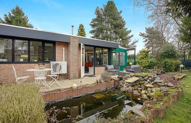 Bright Holiday Home in Lanaken near Lake with Garden - Foto 34