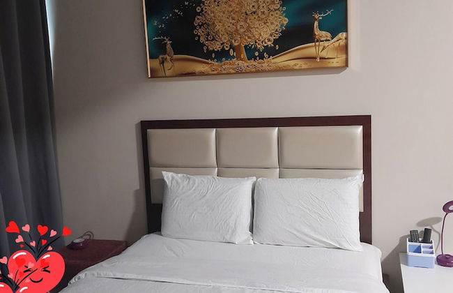 One Uptown Residence - Photo 6