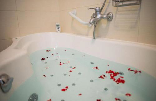 Villa Anita - Five Bedroom Villa with Swimming pool - Photo 32