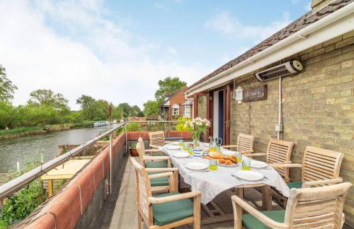 Riversdelle - Photo 2