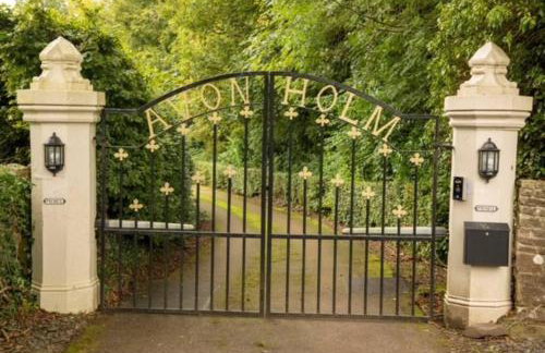 Unique Orchard Lodge for couples with hot tub - Photo 37