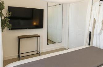 Miami Skyline Residences by Untitled Stay - Photo 45