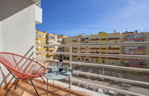 Spacious Apt Near Beach & Train, By TimeCooler - Foto 47