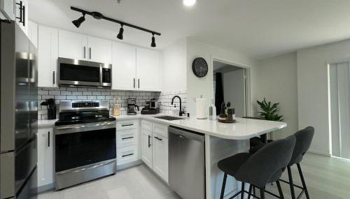 Modern 2Br-2Ba Belltown Condo with Free Garage Parking - Foto 4, stove, dishwasher, toaster