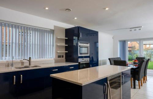 IRO Properties Limited - Foto 42