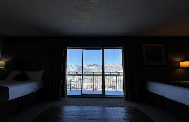 Divya Sutra Plaza and Conference Centre, Vernon, BC - Foto 42