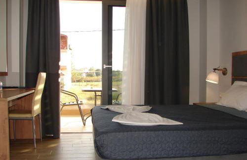 FOUR REASONS - Foto 43