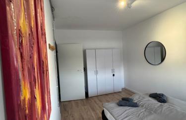 Zentrale helle 2-Zimmer Wohnung mit modernem Flair - Foto 3