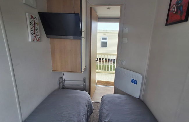 Meadow View 3-bed Caravan - Sleeps 8 - Petfriendly - Foto 3