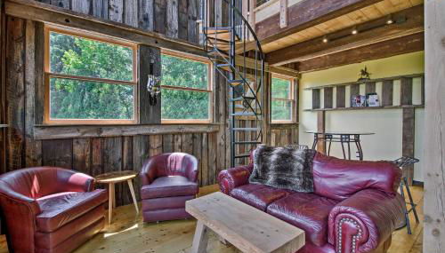 Red Sweetheart Barn Studio with Mtn and River Views! - Foto 3