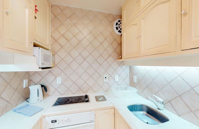 Oceana Suites Vanguardia - Photo 12