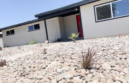 Private Home - Heated Pool, Billiards, Darts, Foosball, Fireplace, 5 Smart TVs, BBQ, Cotton Bedding - The Saguaro Sanctuary, Pool Heat Optional - Foto 3