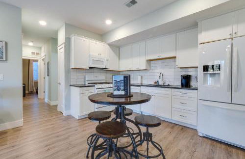 Walk to Front St! Traverse City Condo Near Skiing - Photo 2