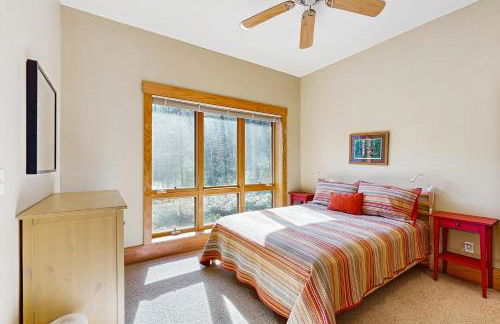 5 Bed 4 Bath Vacation home in Tuckasegee - Foto 15