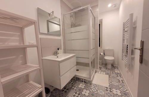 T2 spacieux centre-ville - Foto 3