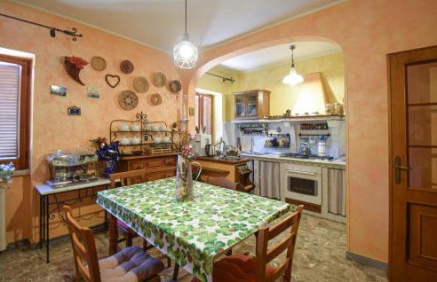 Stunning Apartment In Monteleone Sabino With Wifi - Foto 3