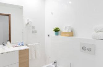 Center City Flats - Photo 6