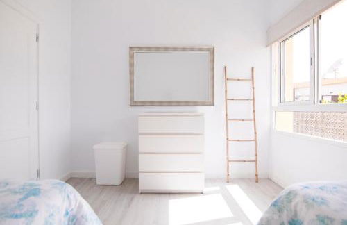 Deluxe Apartment. 50 meters Beach - Foto 12