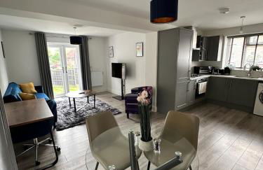 Contemporary Comfort 2-Bedroom 2 bath Home - Foto 18