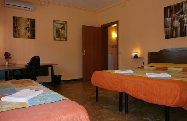 Airport Pisa Rooms - Photo 8