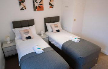 Stylish Self Check In Wigan Town Centre Apartment with Fast WiFi Ideal for Long Stays and Contractor Stays - Foto 5