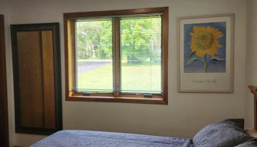 Whispering Woods Estate - Relax, Recharge, Connect - 12 wooded acres, 3 Bedrooms, 3 Baths, sleeps 10 - Foto 4