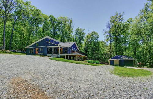 Luxury Mountain Retreat - 4 King Suites & Hot Tub - Photo 26