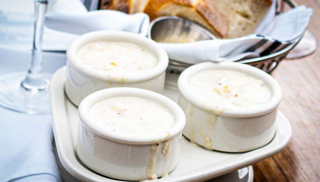 Degustando platos típicos