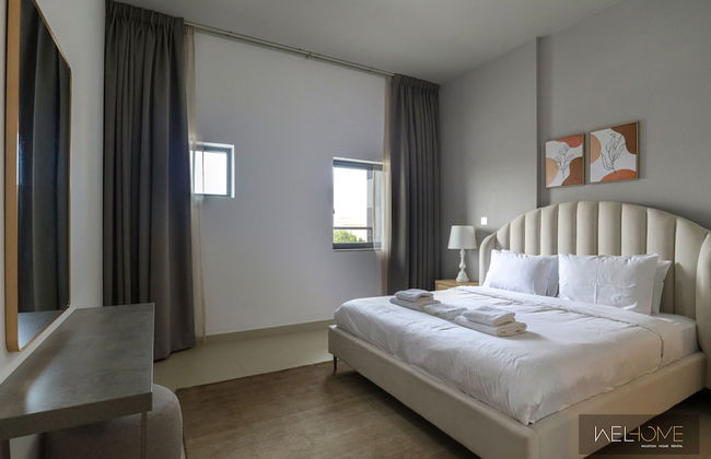 WelHome - Prime 1BR Apartment at Oia Residence - Photo 8