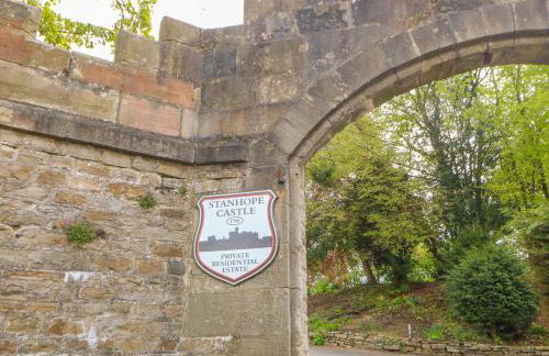 Castle keep at Stanhope Castle - Photo 44