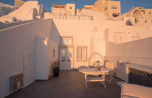 Karpimo Horizon - Caldera View with private hot tub - Photo 17