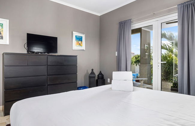 Amazing 4BR 3BA Villa Palm Beach w NEW Pool - Foto 25