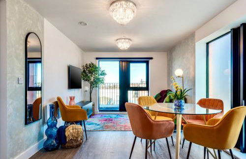 Luxury City Escape - Brand New Stylish 2 Bedroom Apartment with Parking - Foto 7