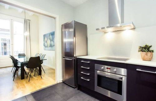 The Collection Barcelona - Bright and modern 4bedroom with terrace in Las Ramblas P2 - Photo 5