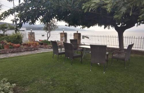 Παραθαλάσσιο διαμέρισμα με κήπο στον Αγιόκαμπο - Foto 9