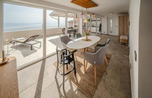 Nachhaltige Wellnessauszeit mit Traumblick, Pool, Sauna, Whirl-Wanne - Foto 1