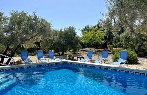 Casa de Campo La Mejorana Refugio entre olivos sin renunciar al confort - Foto 1