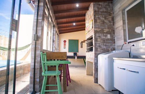 Casa 3 min Shopping Pelotas- Com 1 Suíte, 2 Quartos Climatizados, Piscina e Estacionamento 2 carros - Foto 58