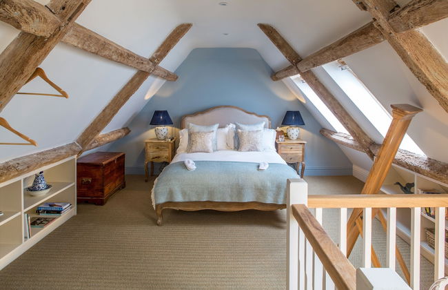 The Cowsheds - Photo 2