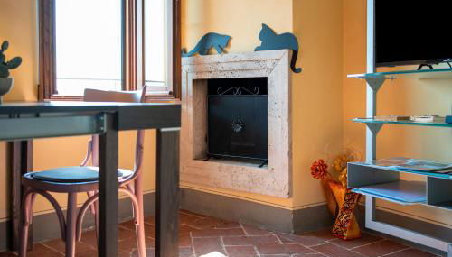 Small Rustic Apartment - Photo 3