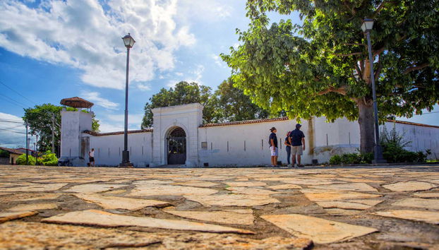 Tour por Granada - Foto 5, Camino empedrado en Granada